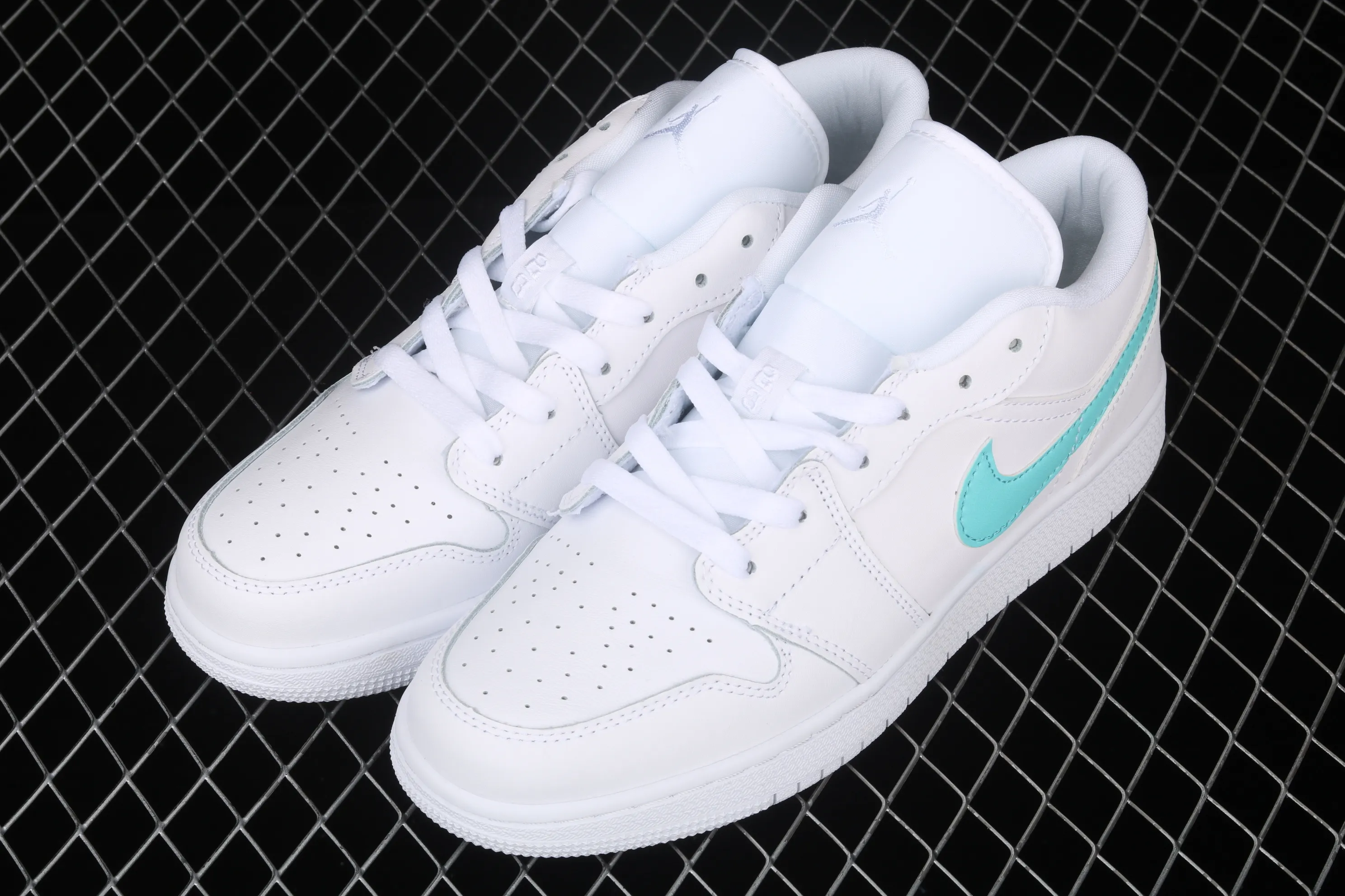 All categories Air Jordan Jordan series basketball shoes Air Jordan 1 Low Air Jordan 1 Low "White Multi" AJ1 Joe 1 four-color mandarin duck low-top cultural and leisure sports sneakers CW7035-100